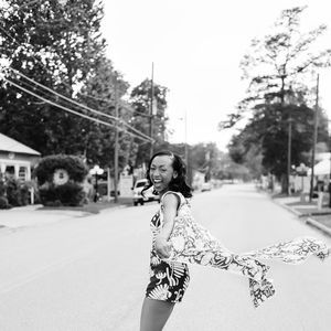 Meet your Posher, Holly-dae